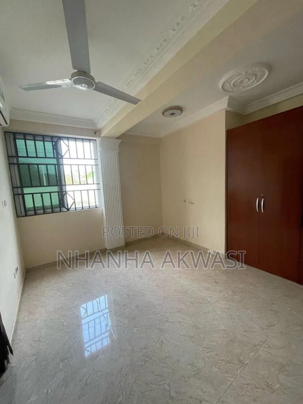 3bdrm Apartment in Sakumono, Tema Metropolitan for rent · Photo 8