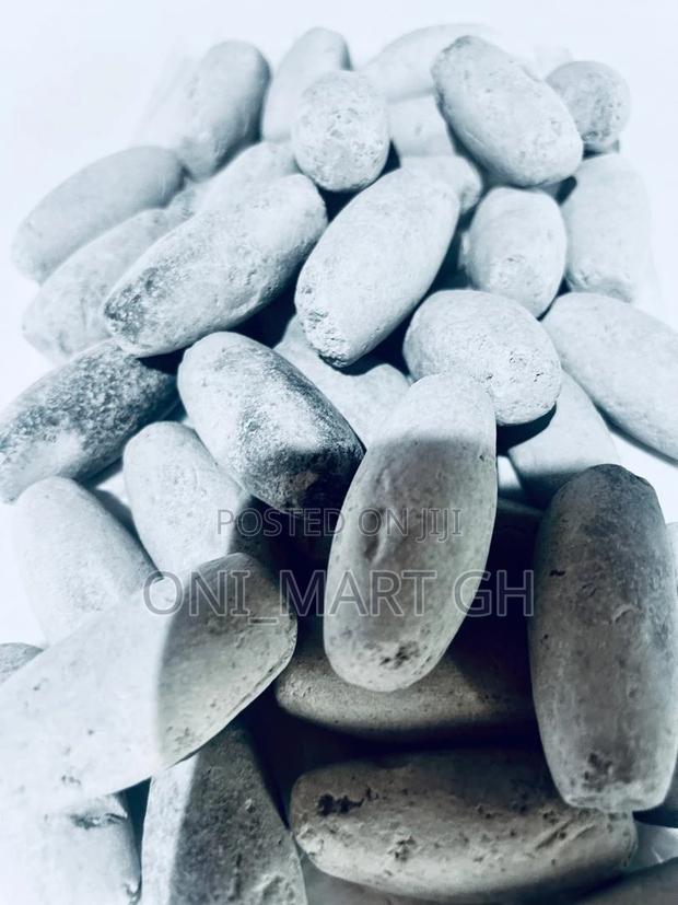 Nzu/Ayilo/Shele/ Kaolin / Bentonite Clay. · Photo 2