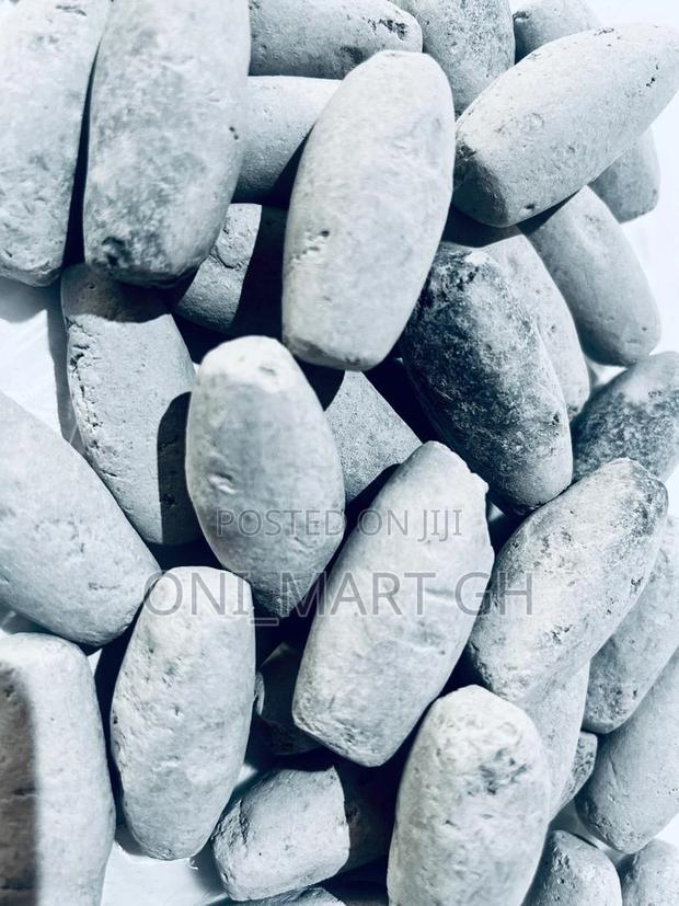 Nzu/Ayilo/Shele/ Kaolin / Bentonite Clay. · Photo 3