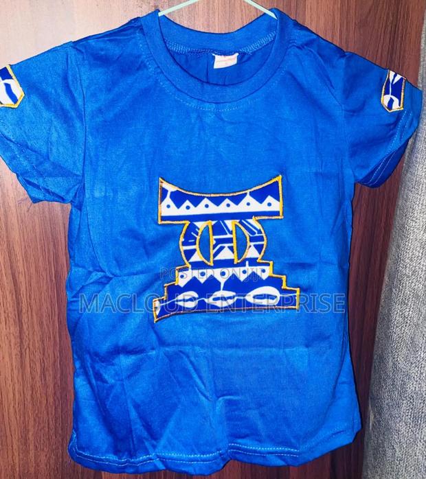 African Designed T-Shirt · Photo 2