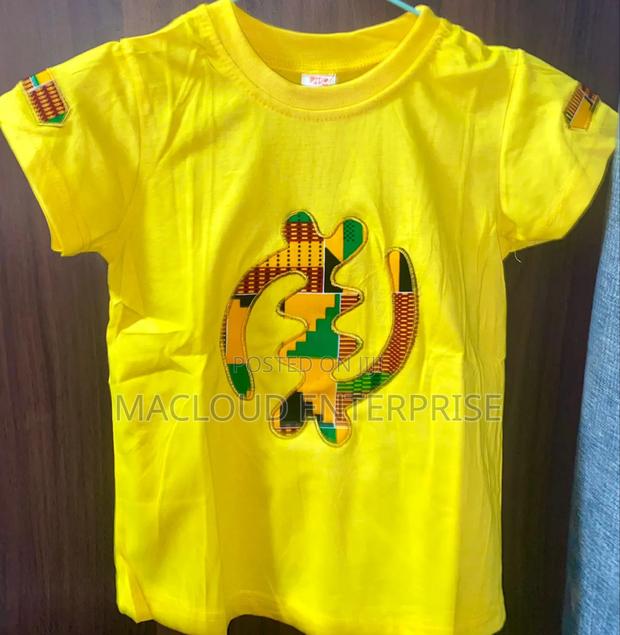 African Designed T-Shirt · Photo 3