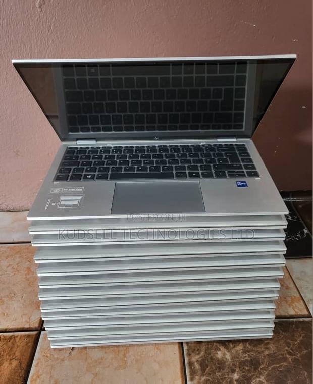 Laptop HP EliteBook x360 1030 G8 32GB Intel Core i7 SSD 512GB · Photo 2