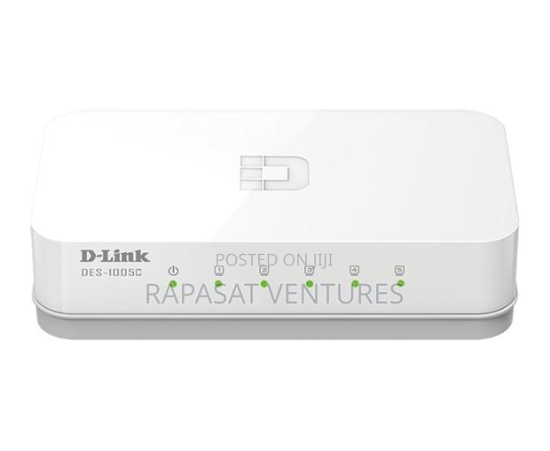 D-Link 5-Port 10/100 MBPS Unmanaged Switch Des-1005c · Photo 2