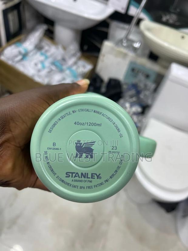 Stanley Cup (Green) · Photo 3