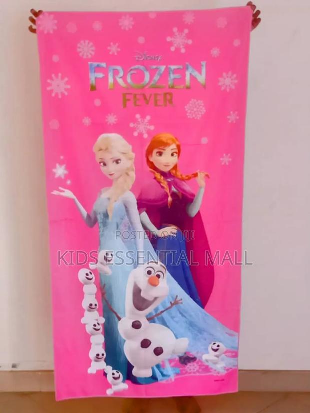 Swimming Towels for Kids With Cartoons Christmas · Photo 4