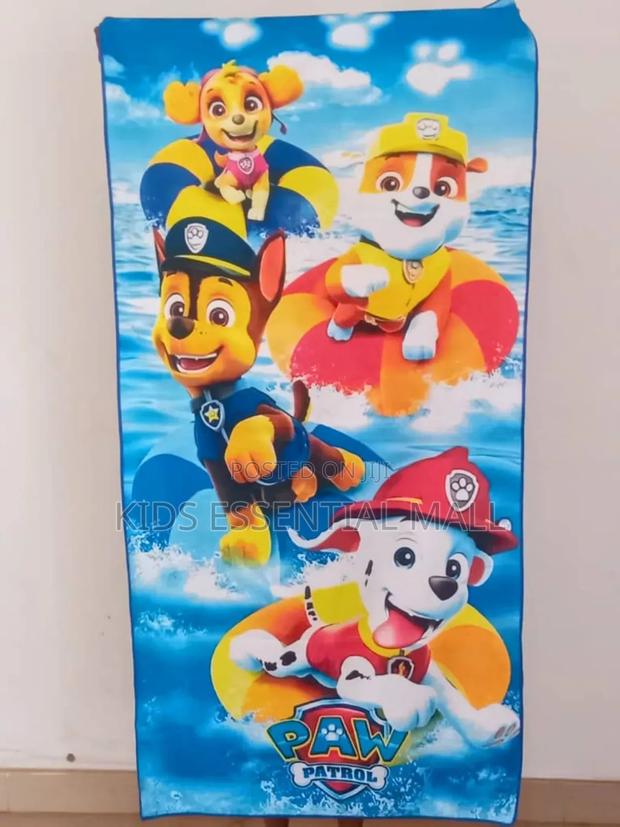 Swimming Towels for Kids With Cartoons Christmas · Photo 3