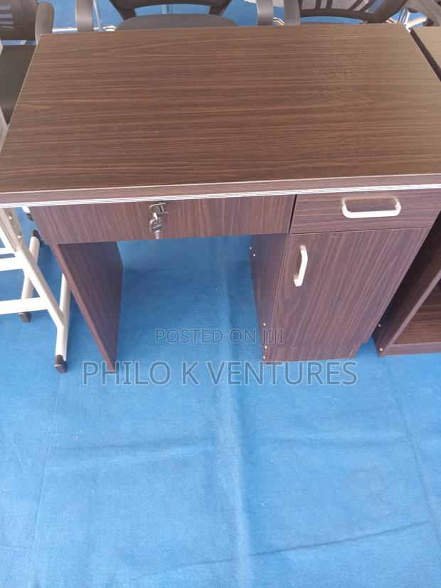 3 Drawer Office Desk · Photo 1