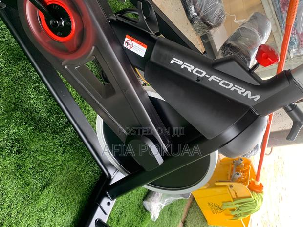 Proform Pro Spin Bike Hd Touchscreen Ifit · Photo 4