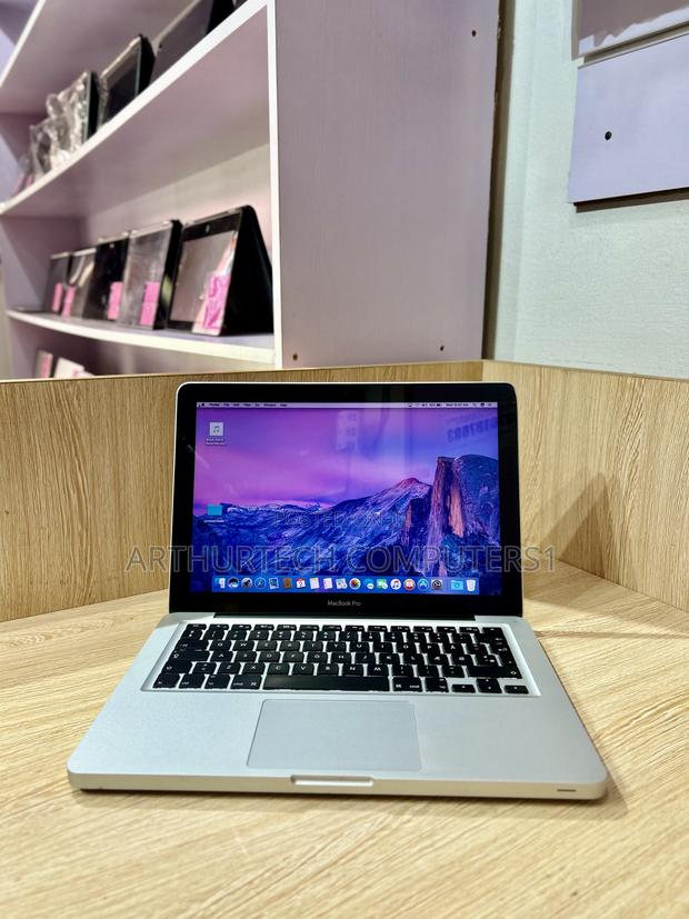 Laptop Apple MacBook Pro 2012 4GB Intel Core I5 HDD 500GB · Photo 1
