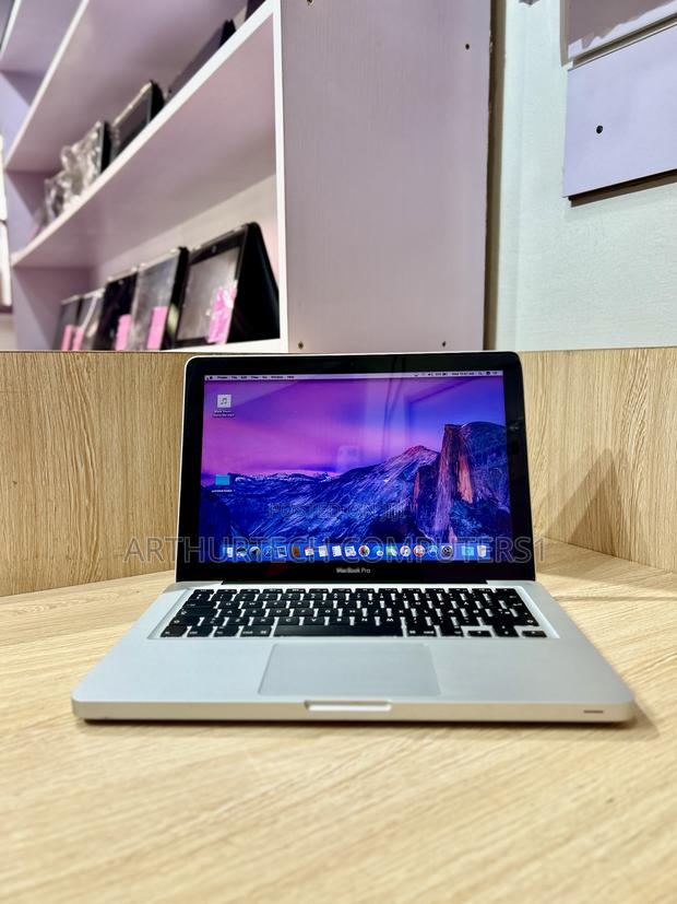 Laptop Apple MacBook Pro 2012 4GB Intel Core I5 HDD 500GB · Photo 2