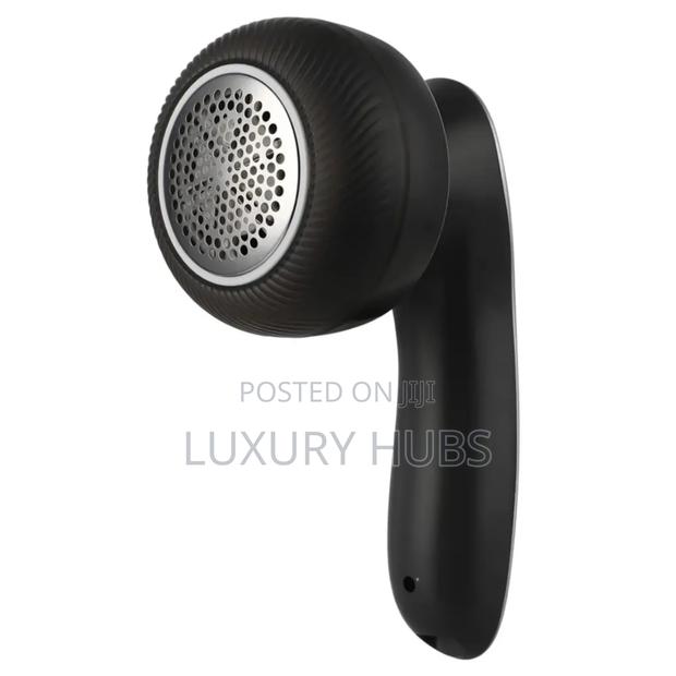 Clolthes Lint Remover (Rechargeable and Electric) · Photo 3