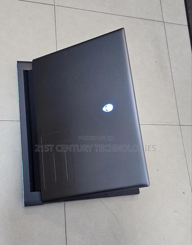 Laptop Dell Alienware M18X 32GB Intel Core I9 SSD 1T · Photo 2