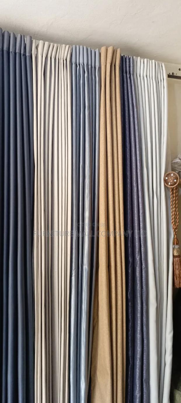 Quality Curtains Available as Seen · Photo 1