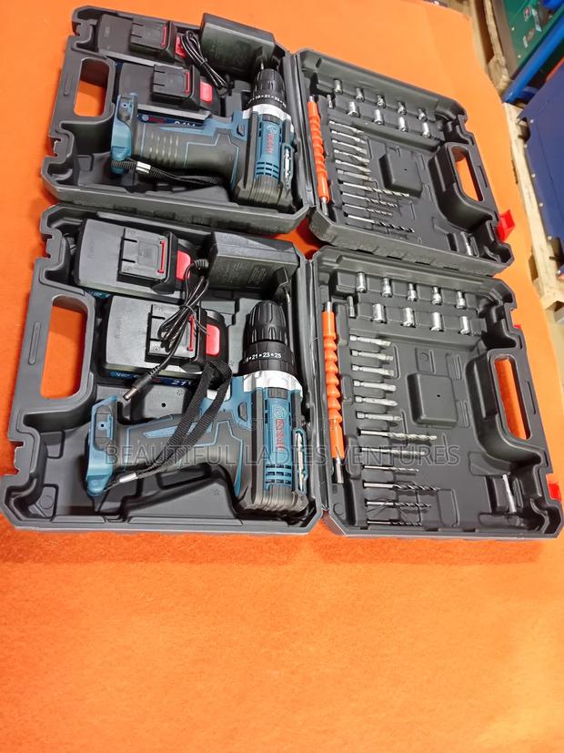 Rechargeable Bosch Drilling Machine · Photo 1