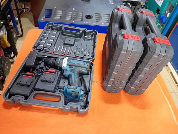 Bosch Drilling Machine Rechargeable Sewing and Drilling · Photo 1