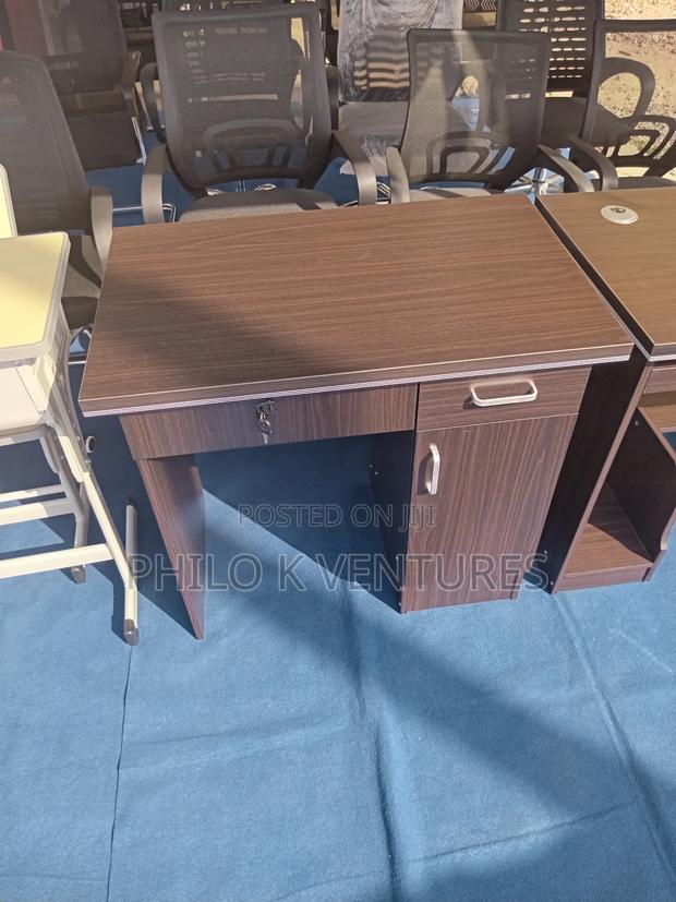 Design and Cute Table for Cute Space · Photo 1