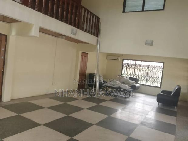 6bdrm House in Teme Community 6, Tema Metropolitan for rent · Photo 6