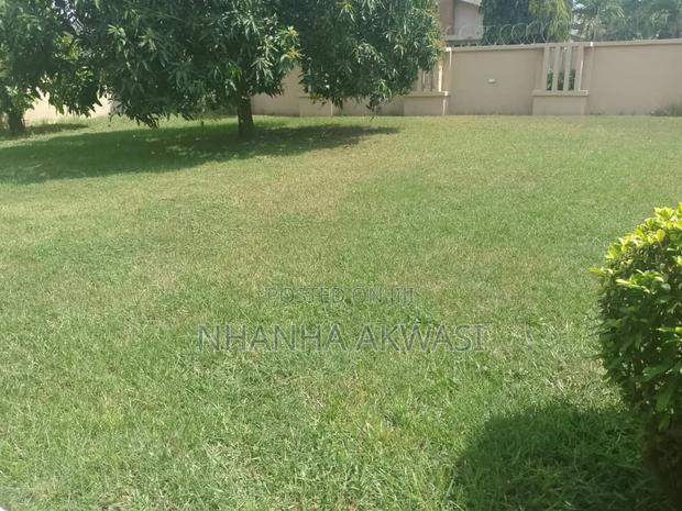 6bdrm House in Teme Community 6, Tema Metropolitan for rent · Photo 7