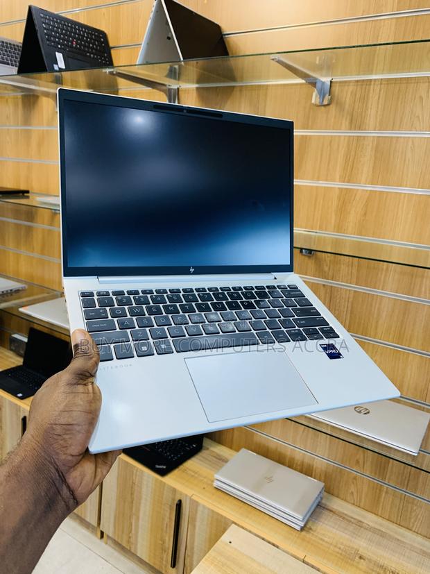 Laptop HP EliteBook 830 G9 16GB Intel Core I5 SSD 256GB · Photo 5