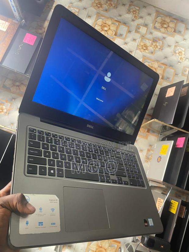 Laptop Dell Inspiron 15 8GB Intel Core i5 SSD 256GB · Photo 2