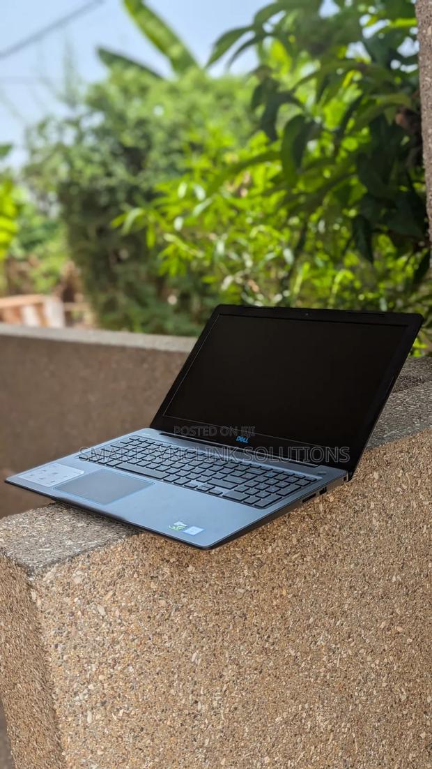 New Laptop Dell G3 15 3579 16GB Intel Core i5 SSD 512GB · Photo 2