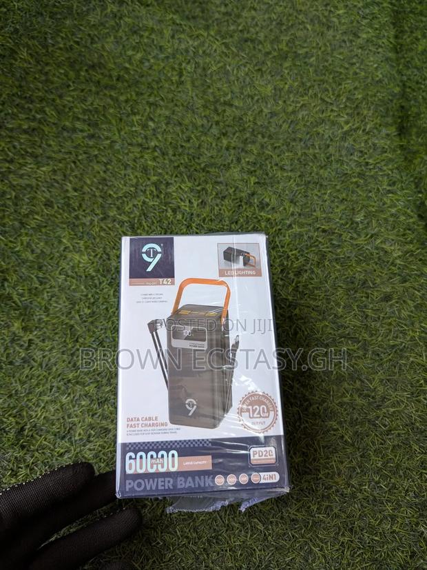 T9 60000mah (120watts) Powerbank · Photo 4