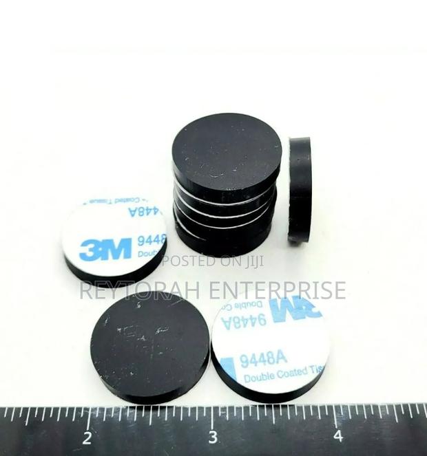 Bose Rubber Feet Stick on Bumpers · Photo 4