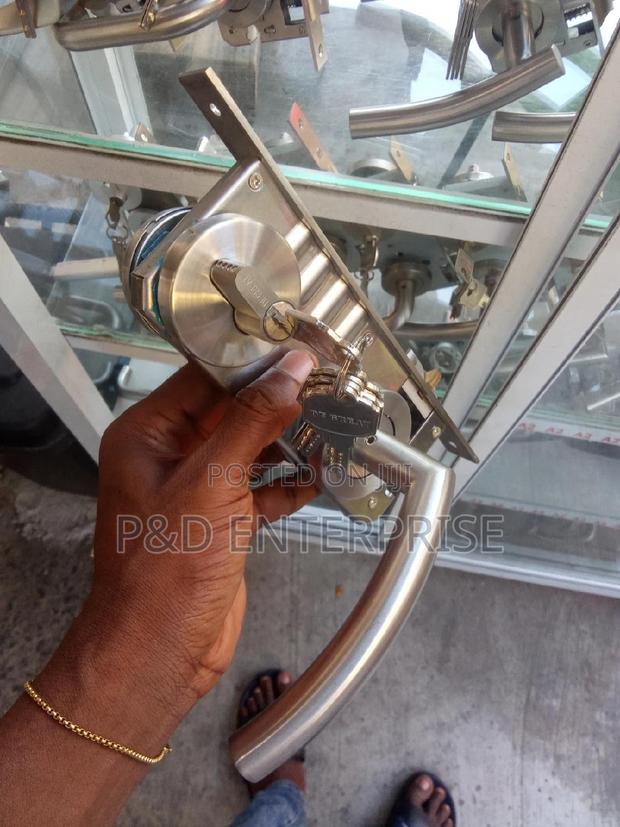 Wooden Door Locks With Seperate Handles. · Photo 2