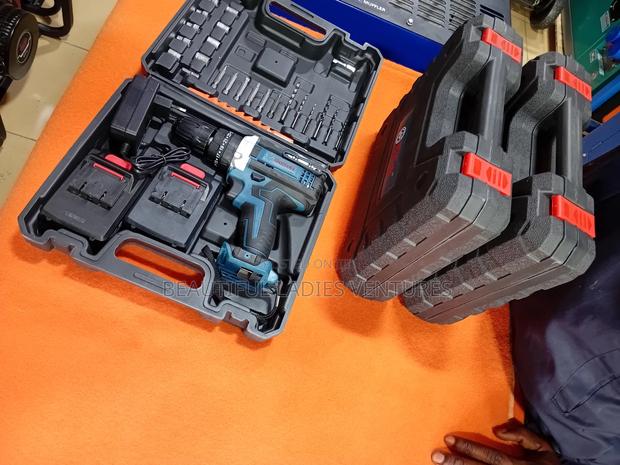 Mordenized Bosch Drilling Machine Rechargeable · Photo 1
