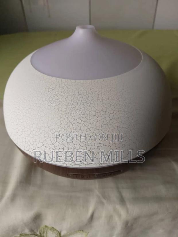 400ml Home and Office Desktop Essential Oil Diffuser · Photo 1