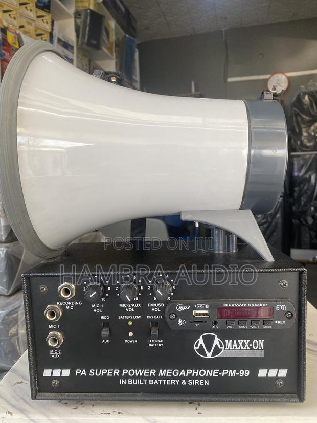 Maxx-on P A Megaphone With Amplifier Rechargeable · Photo 1