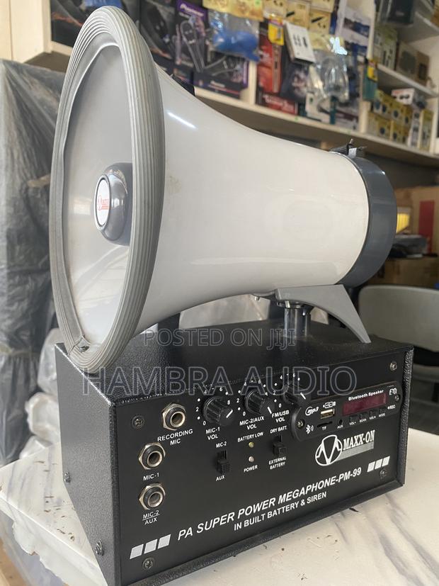 Maxx-on P A Megaphone With Amplifier Rechargeable · Photo 2