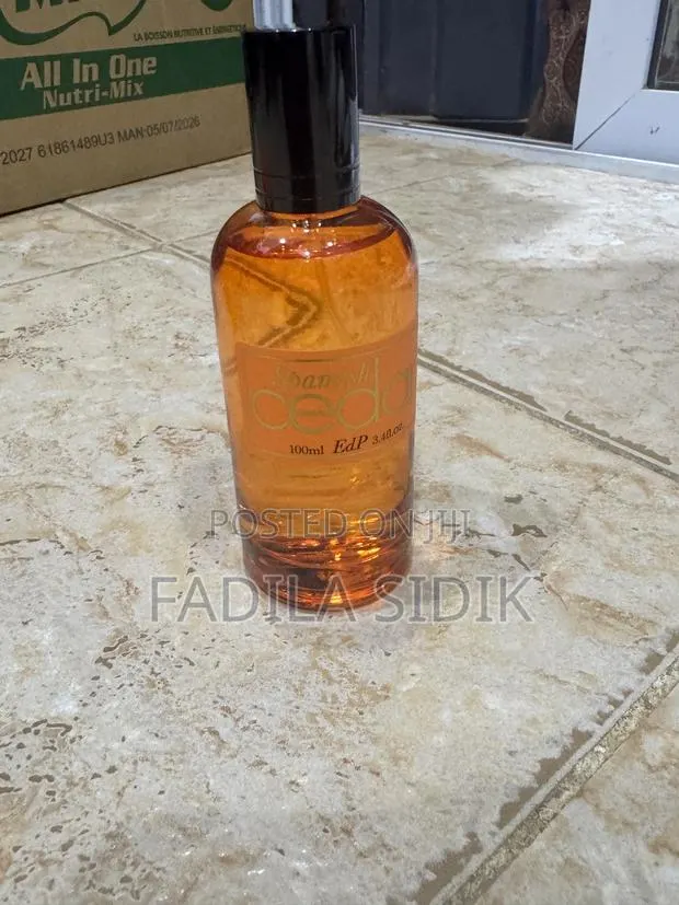 Premium Unisex Fragrance – Smell Amazing · Photo 1
