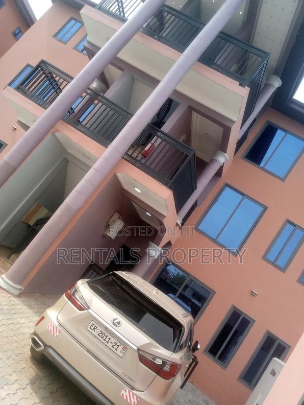 2bdrm Apartment in Lake Side Estate for rent · Photo 2