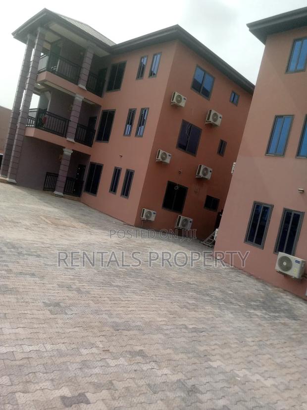 2bdrm Apartment in Lake Side Estate for rent · Photo 3
