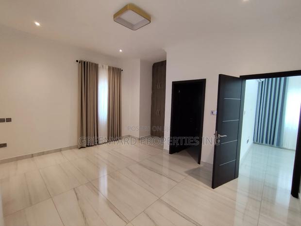 5bdrm Mansion in American House, East Legon for sale · Photo 8