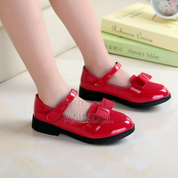 Kids Dressing Shoes · Photo 2