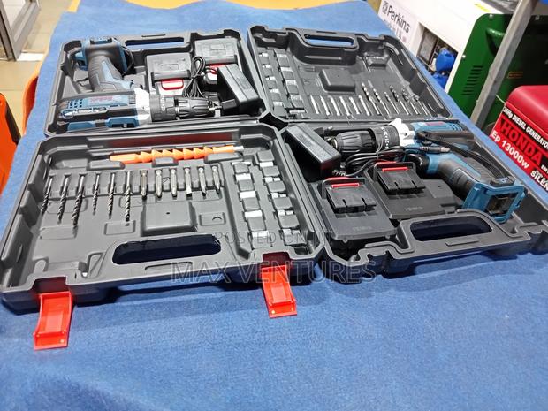 Low Vibration Bosch Drilling Machine · Photo 1
