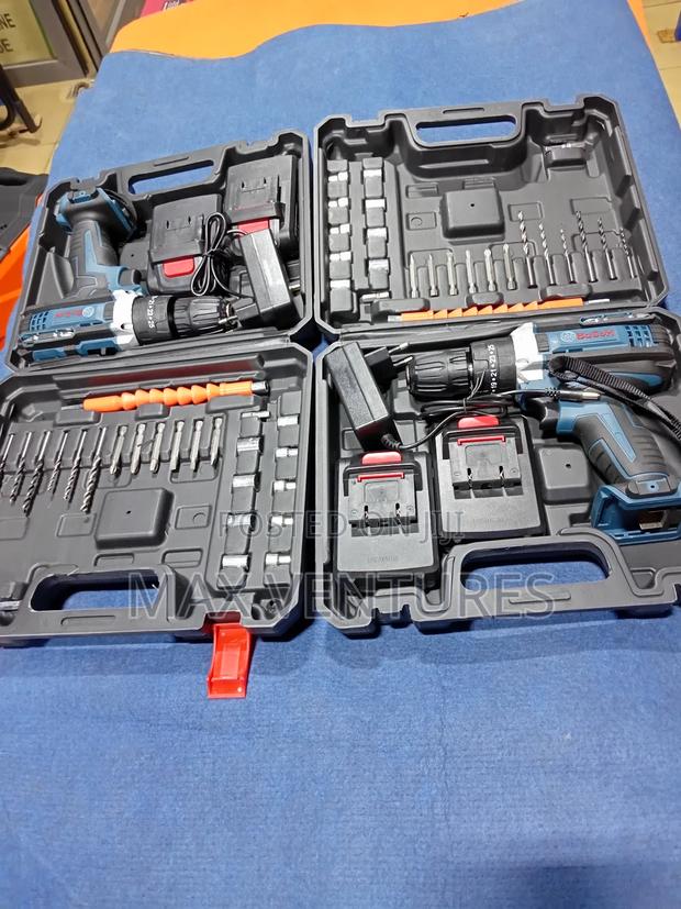 Rechargeable Bosch Drilling Machine · Photo 1