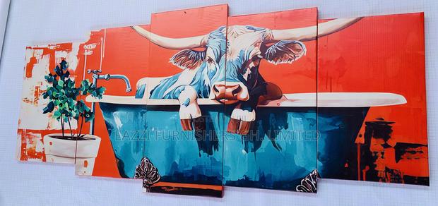 Cow De Bath Canvas Wall Arts Frames 3d · Photo 1