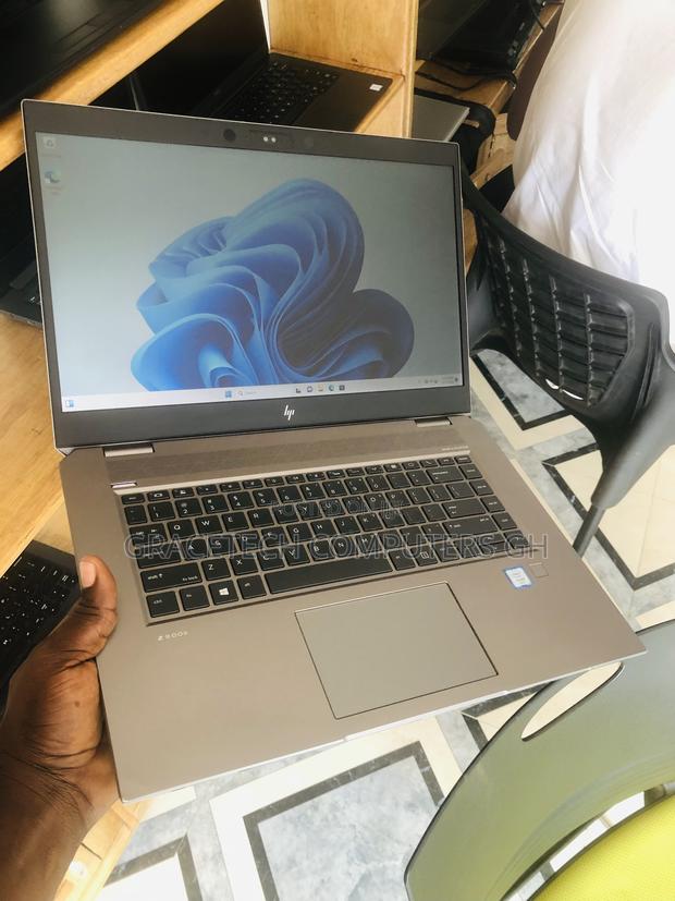 Laptop HP ZBook Studio G5 16GB Intel Xeon SSD 512GB · Photo 2