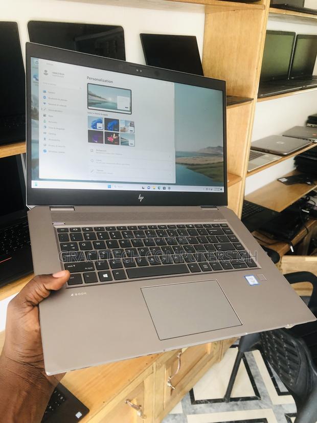 Laptop HP ZBook Studio G5 16GB Intel Xeon SSD 512GB · Photo 3