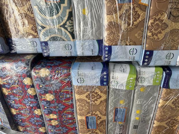 12inches Double High Density Mattress for Sale · Photo 1