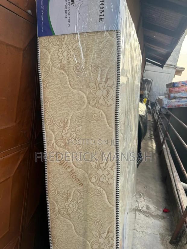 9inch Super High One and High Density Mattress for Sale · Photo 1
