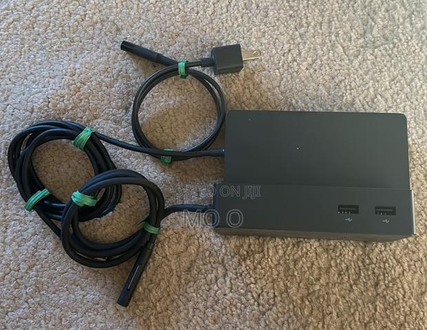 Microsoft Surface Dock · Photo 3