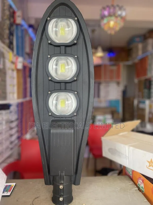 3eye Streetlight · Photo 1