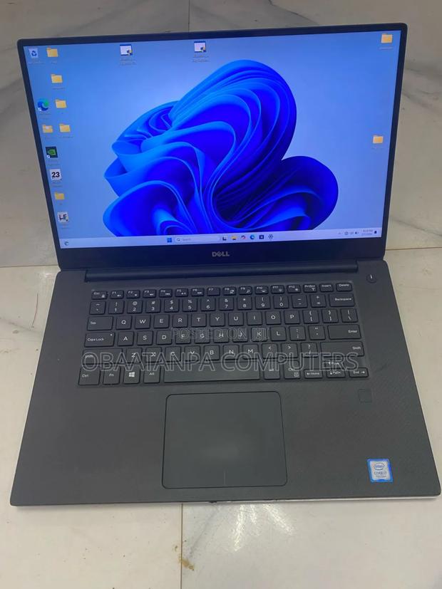 Laptop Dell XPS 15 9560 8GB Intel Core i7 SSD 256GB · Photo 3