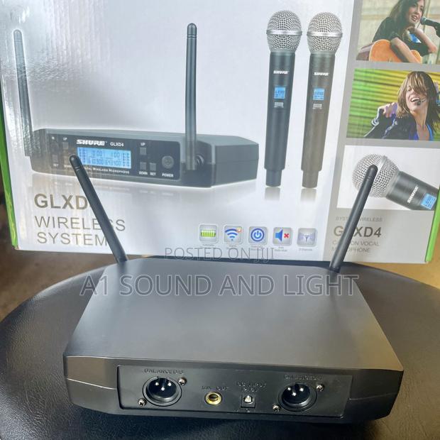 Shure Glxd4 Wireless Microphone System · Photo 2