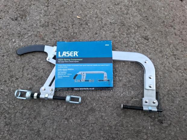Laser Tools Valve Spring Compressor - 3523 · Photo 1