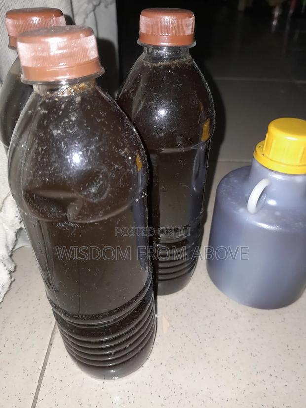 Village Forest Bees Honey From Eastern Region Kwahu · Photo 1